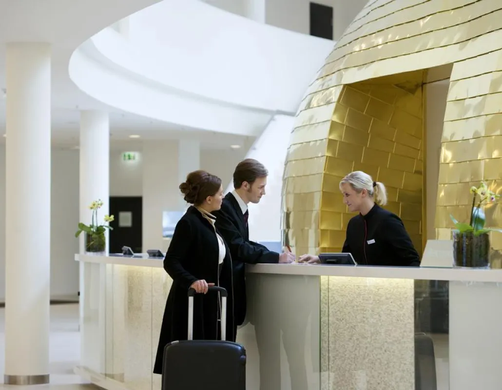Lobby des andel's Hotel Berlin