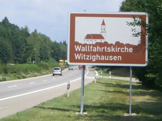 Bild: Spannende Geschichten zu Orten und Sehenswürdigkeiten - zu hören als MP3-Download bei Locopodia.de