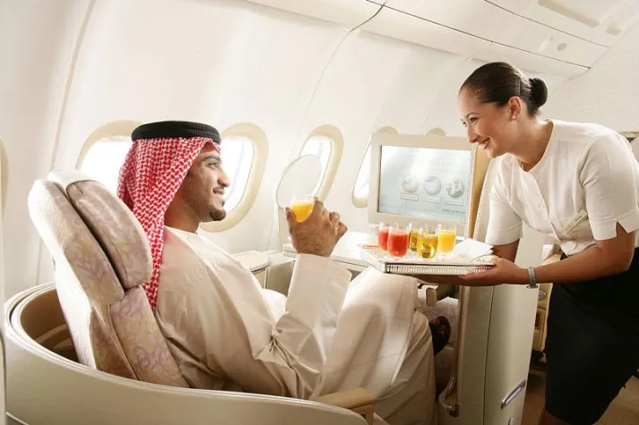 Bild: Erfolg auf ganzer Linie - Etihad Airways zur "Worlds Leading First Class Airline" gewählt