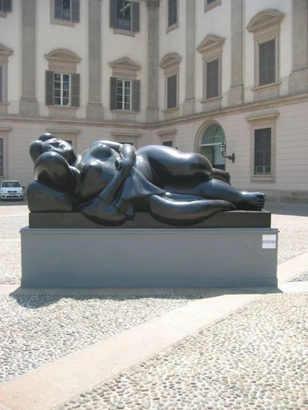 Reclining Woman von Fernando Botero