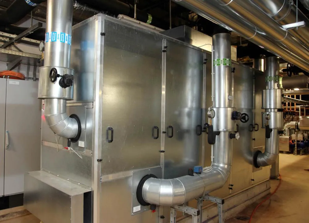 Herzstück in der rund 500 m² großen Energiezentrale des Stadtviertels