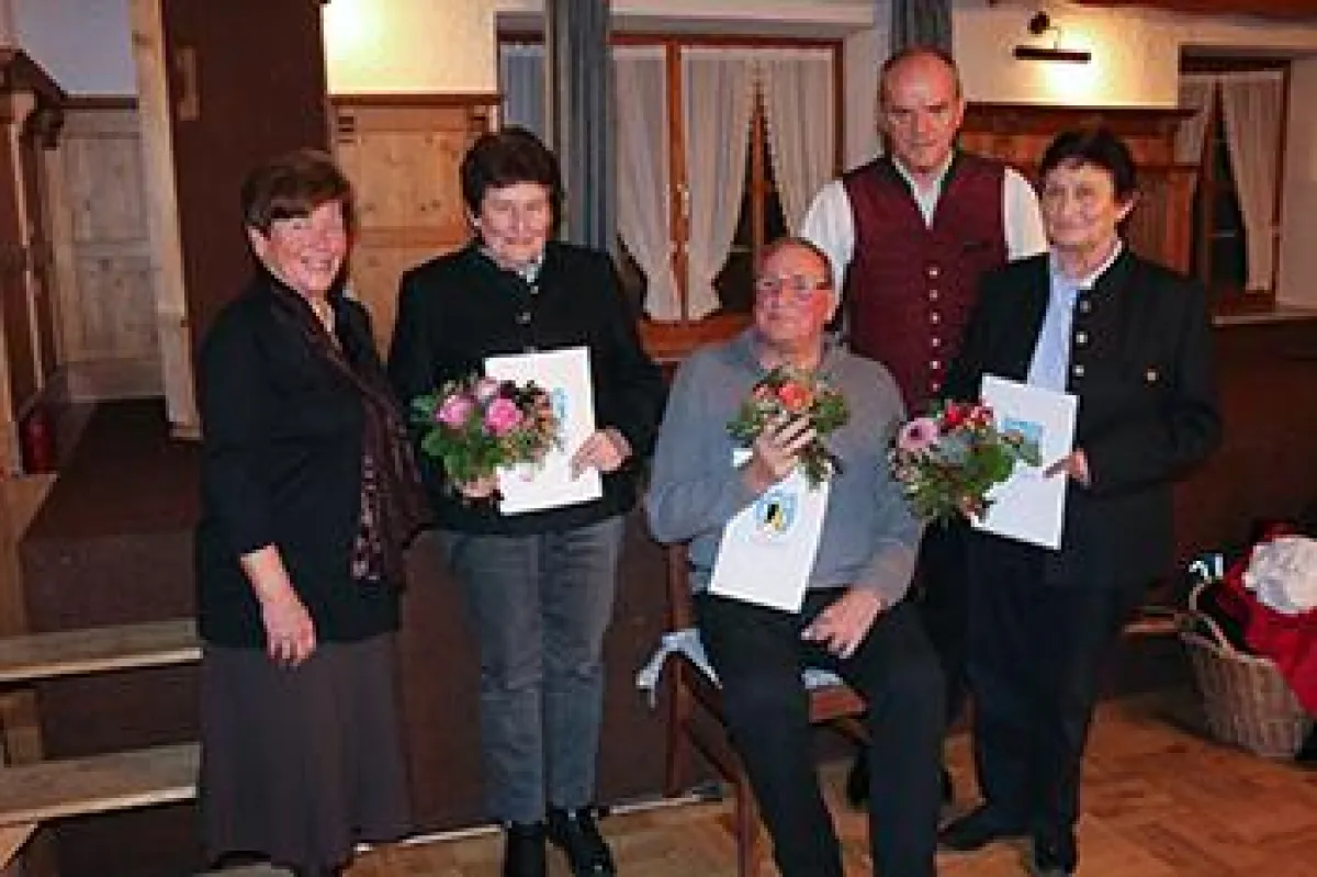 v.L: Annemarie Ramoser, Leni Dickl, Harald Wagner, Markus Mädler, Lisa Bichler