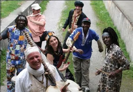 Bild: Jobarteh Kunda und Kaira Club