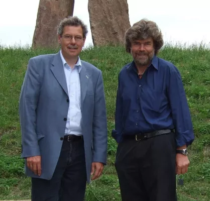 Bild: Tourismusprofessor Axel Dreyer der Hochschule Harz und Reinhold Messner im Gespräch