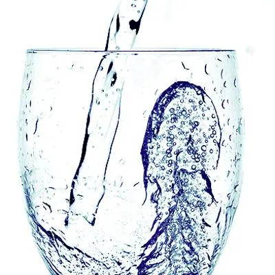 Geladene polymere Kunststoffe verbessern die Wasserqualität Bild: Geladene polymere Kunststoffe verbessern die Wasserqualität