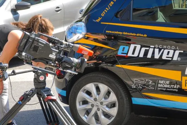 Bild: Fahrlehrer wird wieder Traumjob // Viele offene Stellen in ganz Deutschland