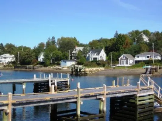 High School Kanada: Freiraum für besondere Erlebnisse/Infoabend mit Schulvertretern aus Nova Scotia in Bonn Bild: High School Kanada: Freiraum für besondere Erlebnisse/Infoabend mit Schulvertretern aus Nova Scotia in Bonn