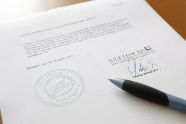 Bild: Steuerbetrugsbekämpfung - Deutschland unterzeichnet OECD-/ Europarat-Übereinkommen