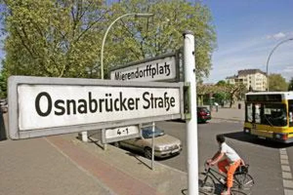 Bild: Stadt und Landkreis schenken der „Osnabrücker Straße“ ein Straßenfest mit der Blues Company