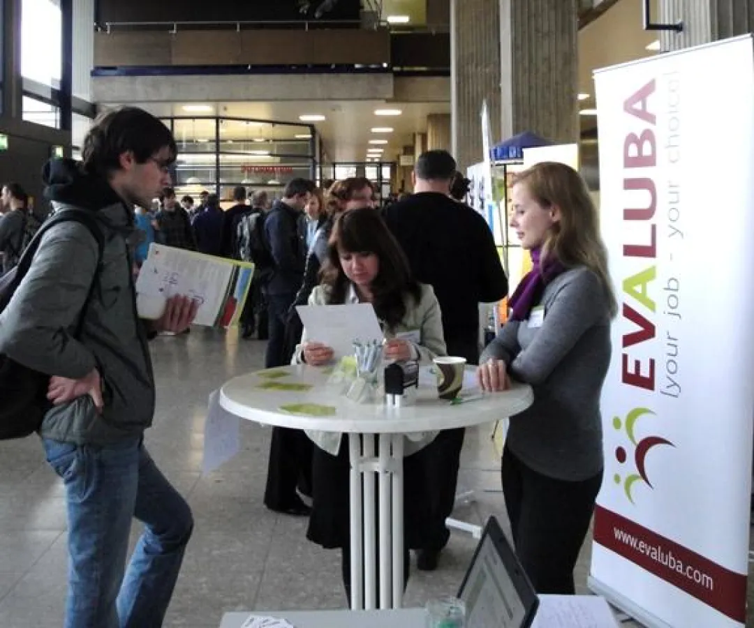 Das EVALUBA-Team beim kostenlosen Lebenslaufcheck