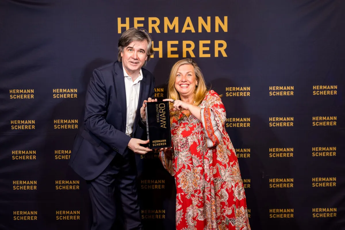 Übergabe des Excellence Awards 