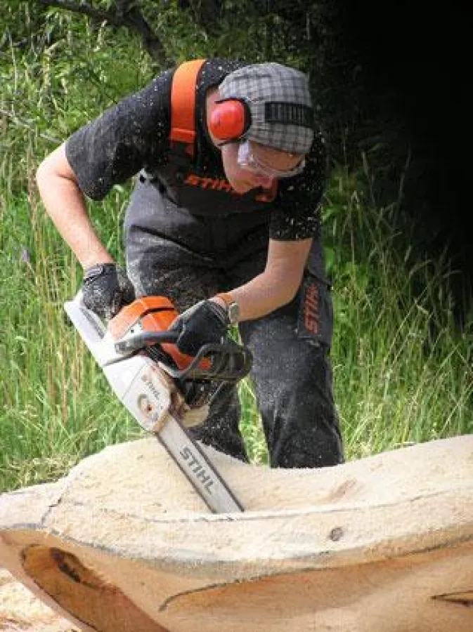 Tanja Röder, Holzbildhauermeisterin, Foto Claude Ménard