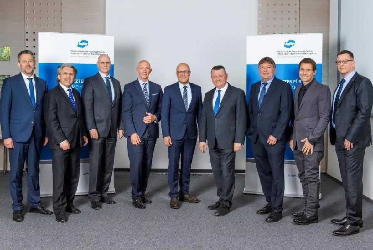 Vorstand und Geschäftsführung der PVS mit Hermann Gröhe, MdB und Ulrich Scholten