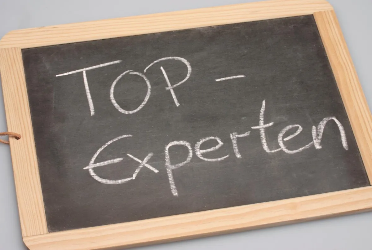 Mit Prof. Banas und Prof. Arzt finden sich zwei UKR-Mediziner auf der aktuellen Focus-Ärzteliste.