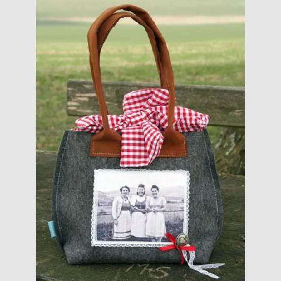 MÄDELS-Taschen in Bayern-Lokk. Foto: herz-dabei