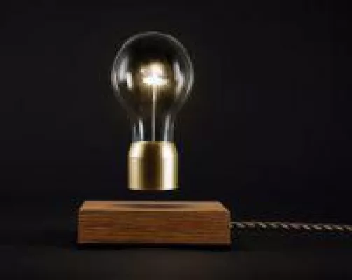 Bild: Von grünen Produkten bis zu smarten Lichtquellen: die 18. HKTDC Hong Kong International Lighting Fair (AE)