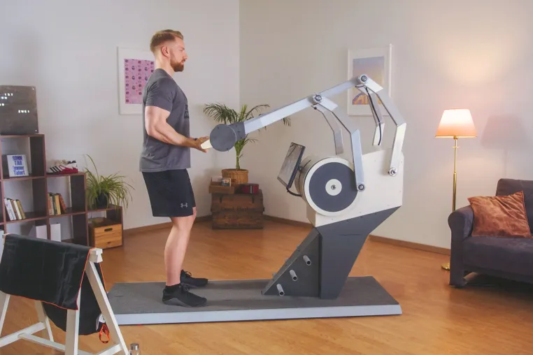 Bild: Mit Robotik-Technologien in die Zukunft des Krafttrainings - Sparkfield feiert Premiere bei der FIBO 2022