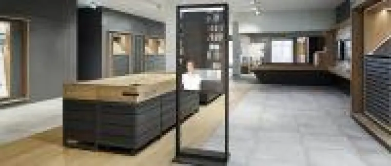 Flexibel einsetzbare Stele für Digital Signage Anwendungen Bild: Flexibel einsetzbare Stele für Digital Signage Anwendungen