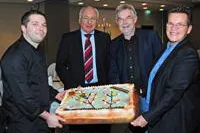 Das Mercure Hotel Düsseldorf Hafen und das Kinder- und Jugendhospiz Regenbogenland sagen DANKESCHÖN Bild: Das Mercure Hotel Düsseldorf Hafen und das Kinder- und Jugendhospiz Regenbogenland sagen DANKESCHÖN