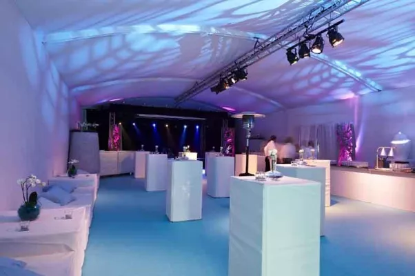 Bild: Neptunus präsentiert aktuelle Raumlösung auf der „Best of Events 2011“