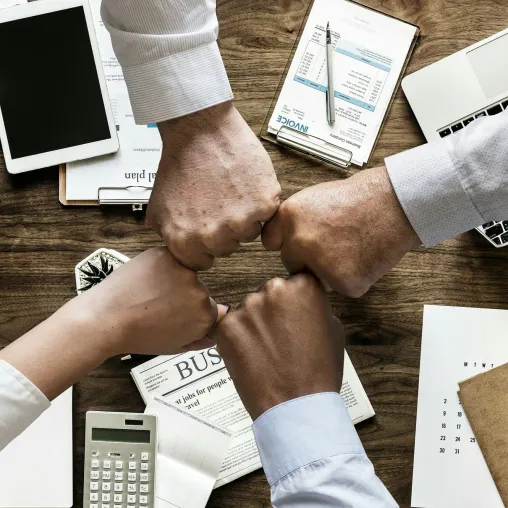 4cost und StraCoTec schließen strategische Partnerschaft Bild: 4cost und StraCoTec schließen strategische Partnerschaft