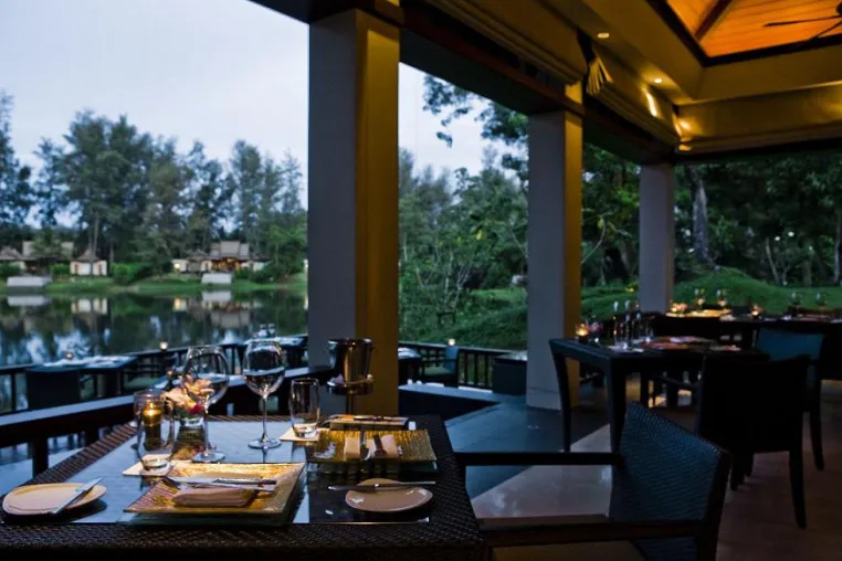 Bild: Phuket für Genießer: Kulinarische Highlights im Banyan Tree Phuket und Angsana Laguna Phuket