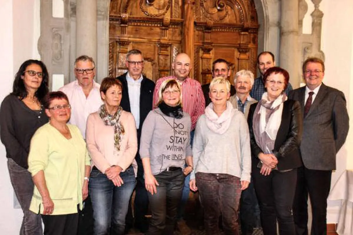 Mit anerkennenden Worten würdigte Prälat Brock (re.) die langjährige Mitarbeit der Jubilare.