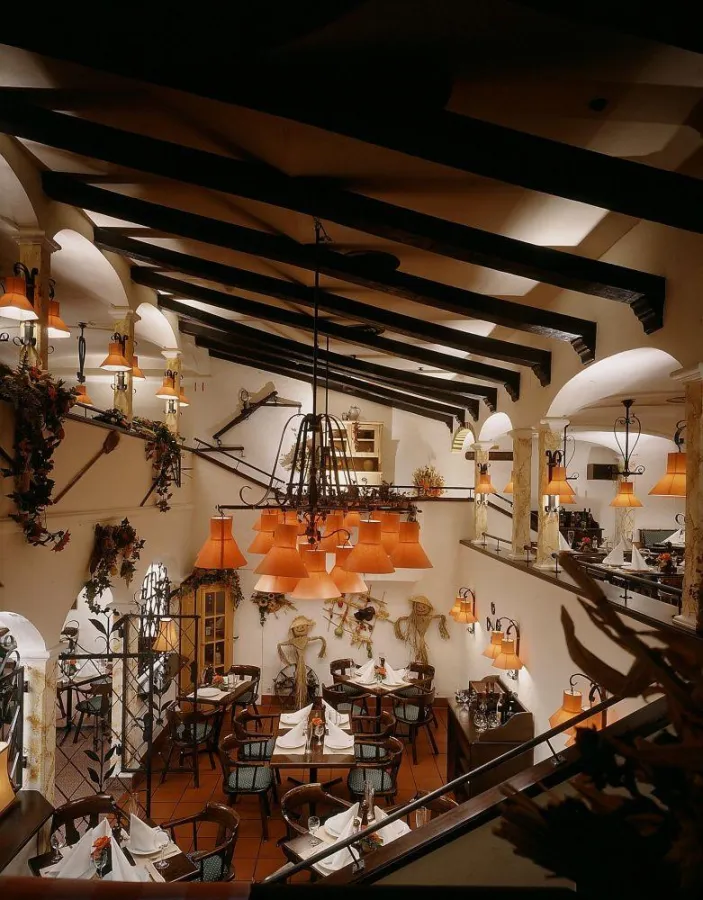 Restaurant Taverne im Sheraton Frankfurt Hotel & Towers, Conference Center