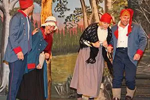 Bild: Gelungene Theaterpremiere in Bad Endorf