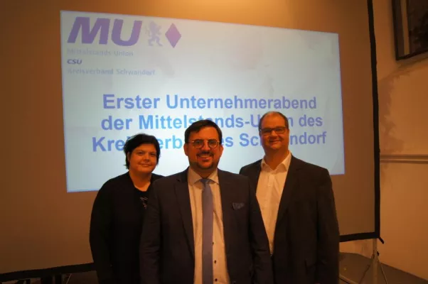 Erster Unternehmerabend der Mittelstands-Union des CSU Kreisverbandes Schwandorf mit interessantem Vortrag Bild: Erster Unternehmerabend der Mittelstands-Union des CSU Kreisverbandes Schwandorf mit interessantem Vortrag