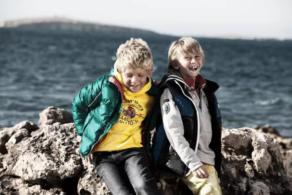Bild: Gaastra überrascht mit neuer Kindermode Herbst-Winter 2011/12: Neon-leuchtend & nautisch-alpin im Gaastra Shop