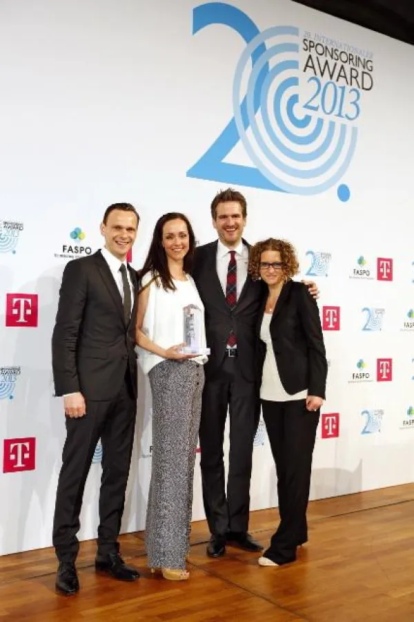 LEDAVI und Mercedes-Benz gewinnen Internationalen Sponsoring Award
