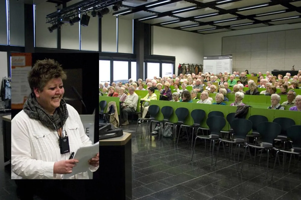 Dr. Daniela Klimke, Diplom-Soziologin und Geschäftsführerin des Hamburger Instituts für Sicherheits- und Präventionsforschung, referierte im Rahmen der GenerationenHochschule.