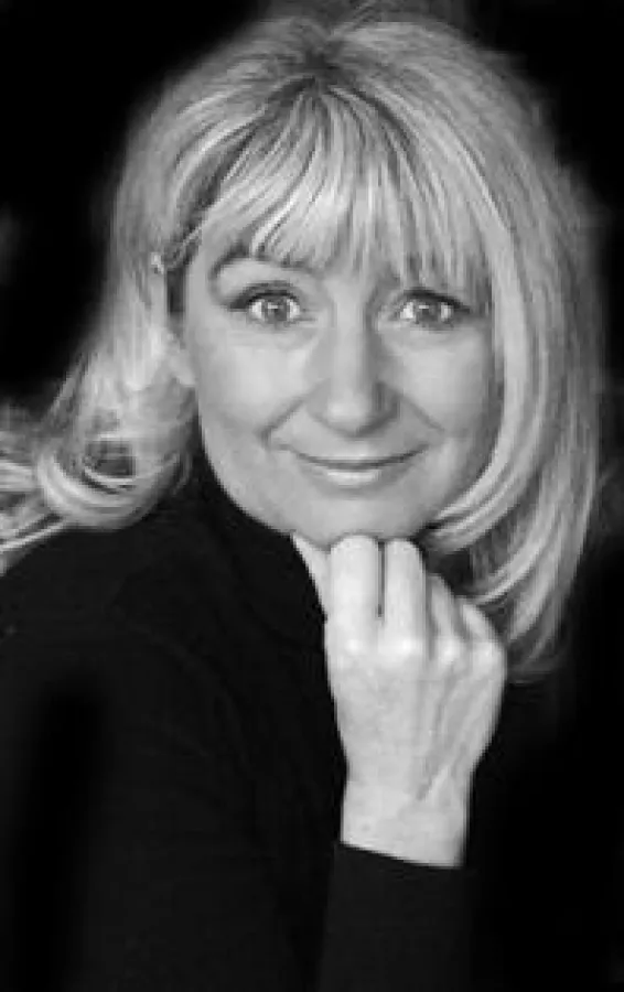 Simone Langendörfer, Glücksforscherin und Autorin