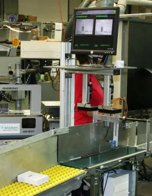 Bild: Druckerei systemform nimmt Kameraprüfsystem zur Inline-Kontrolle von Produktqualität in Betrieb