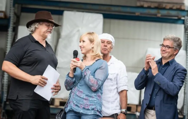 Bild: Benefiz-Party: 24.250 Euro für die Stiftung Menschen für Menschen