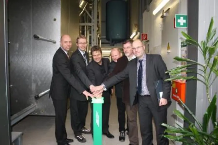 Elektrodenheizkessel - Stadtwerke Flensburg nehmen Stromheizung in Betrieb Bild: Elektrodenheizkessel - Stadtwerke Flensburg nehmen Stromheizung in Betrieb