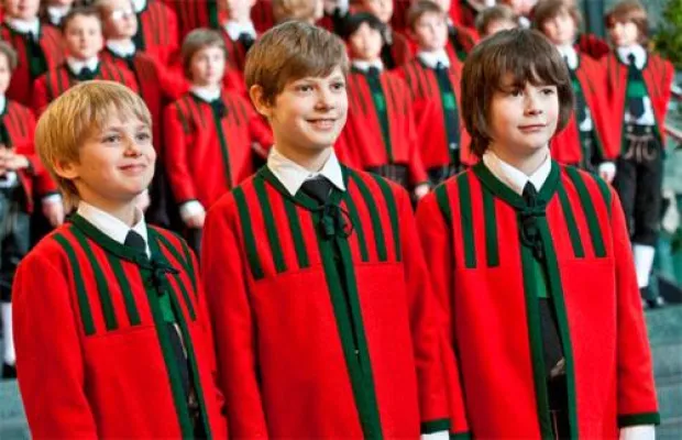 "Weihnacht in Tirol" mit den Wiltener Sängerknaben Bild: "Weihnacht in Tirol" mit den Wiltener Sängerknaben