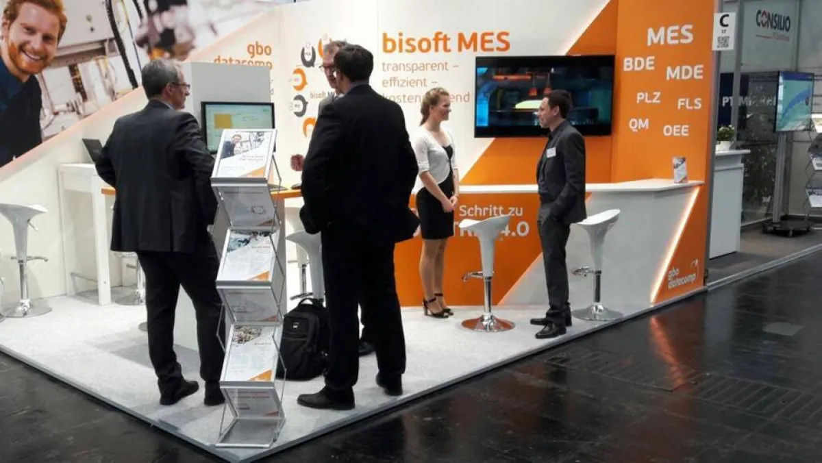 Interessante Gespräche am neu gestalteten gbo Messestand auf der HMI 2017