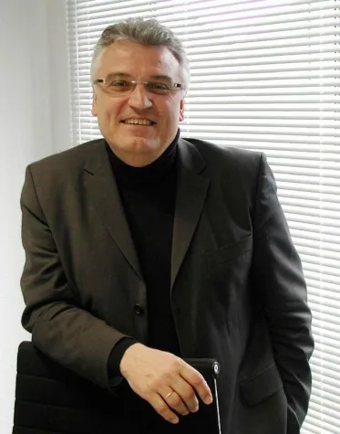 SSP-Geschäftsführer zum Professor berufen - Dr. Hans Scheurer lehrt an der Macromedia Fachhochschule Bild: SSP-Geschäftsführer zum Professor berufen - Dr. Hans Scheurer lehrt an der Macromedia Fachhochschule