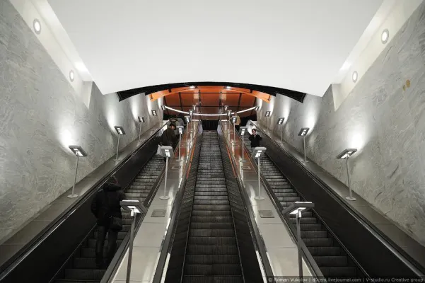 Bild: bps-Leuchten erhellen jede neue Metrostation in Moskau