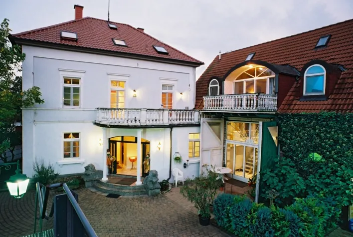 Bild: Wellness und Rent-a-Spa nach Gutsherrenart