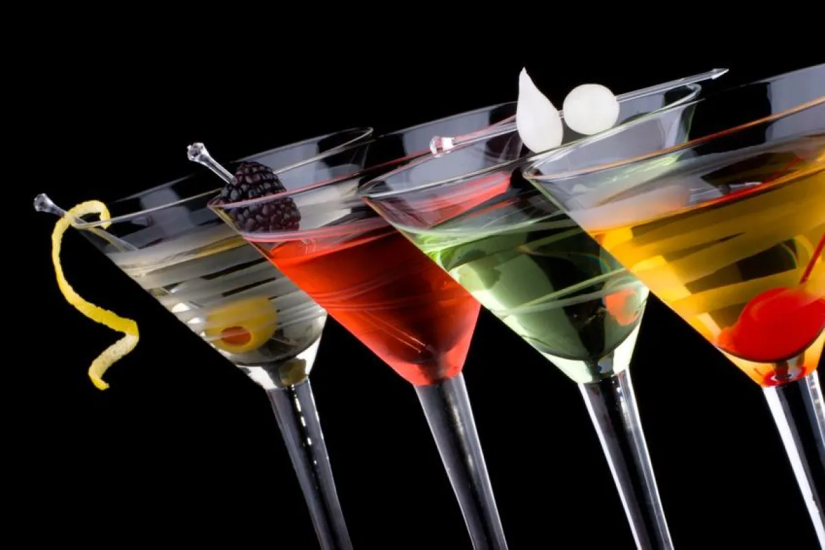Partytime mit Fertigcocktails (Bild: fotolia)