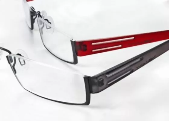 „Indian Summer“ mit TITANflex Brillen Bild: „Indian Summer“ mit TITANflex Brillen