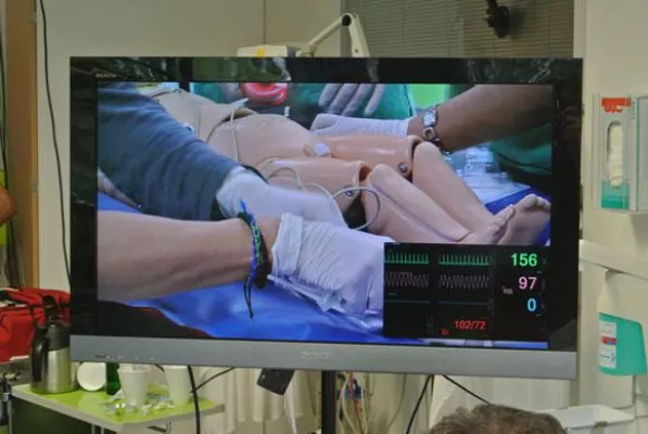 DIG bietet Notfalltrainings für Schockräume mit Videoanalyse an Bild: DIG bietet Notfalltrainings für Schockräume mit Videoanalyse an