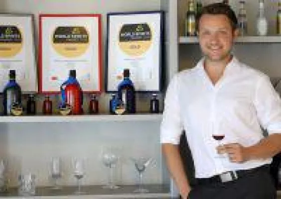 Bild: Aus Liebe zum Gin und mit der Verantwortung für den Genießer: ReGINerate