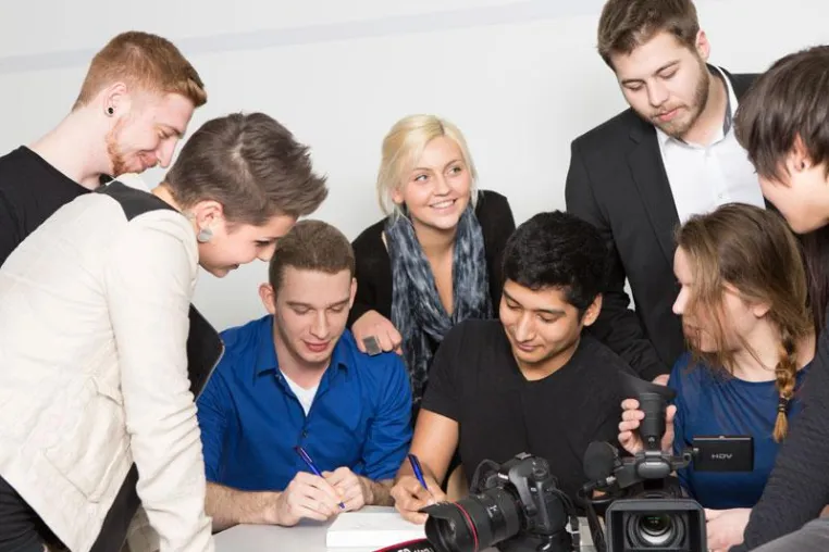 Bild: Informiere dich jetzt! Medien-Ausbildung 2015 in Köln noch starten