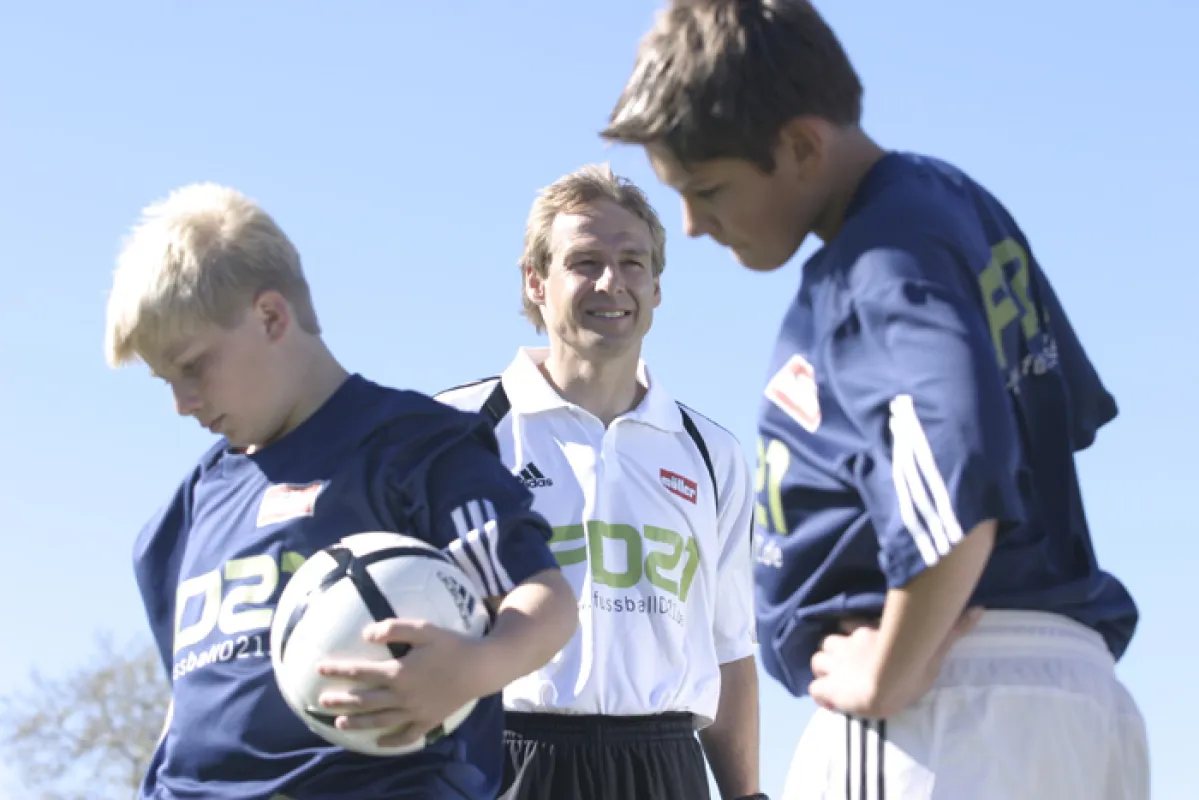J. Klinsmanns Initiative fD21 engagiert sich für den Jugendfußball