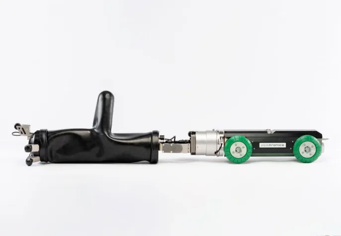 Bild: PI.TRON HatSet für die effiziente Stutzensanierung