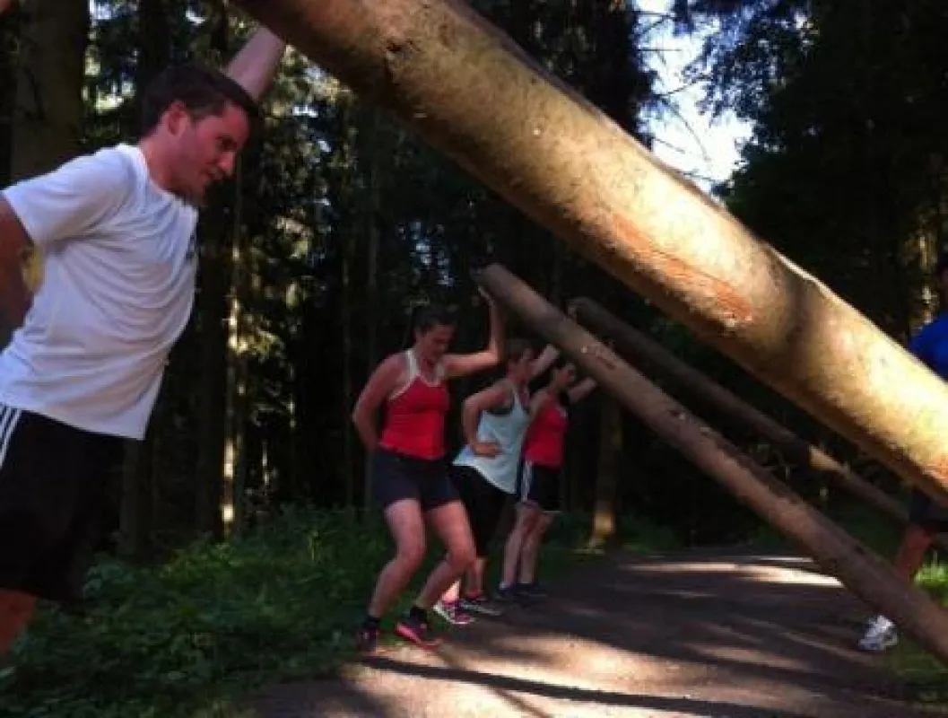 Freestyle Training bei Outdoor Gym